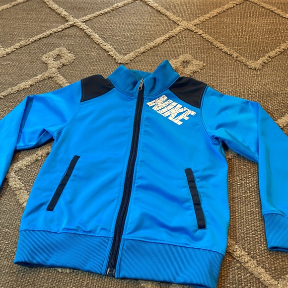 Nike Zip-up Athletic Track Jacket - Picture 2 of 6